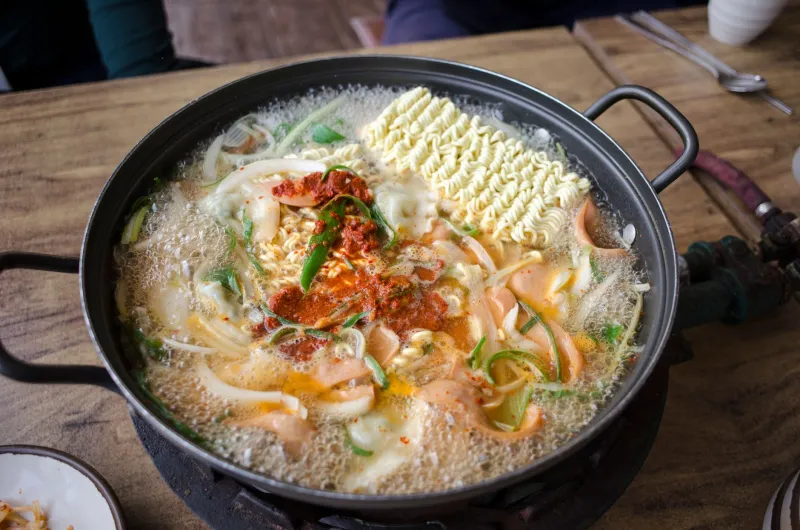 Thirty Seconds Between Brilliant and Ruined: The Real Secret to Perfect Ramen Noodles
